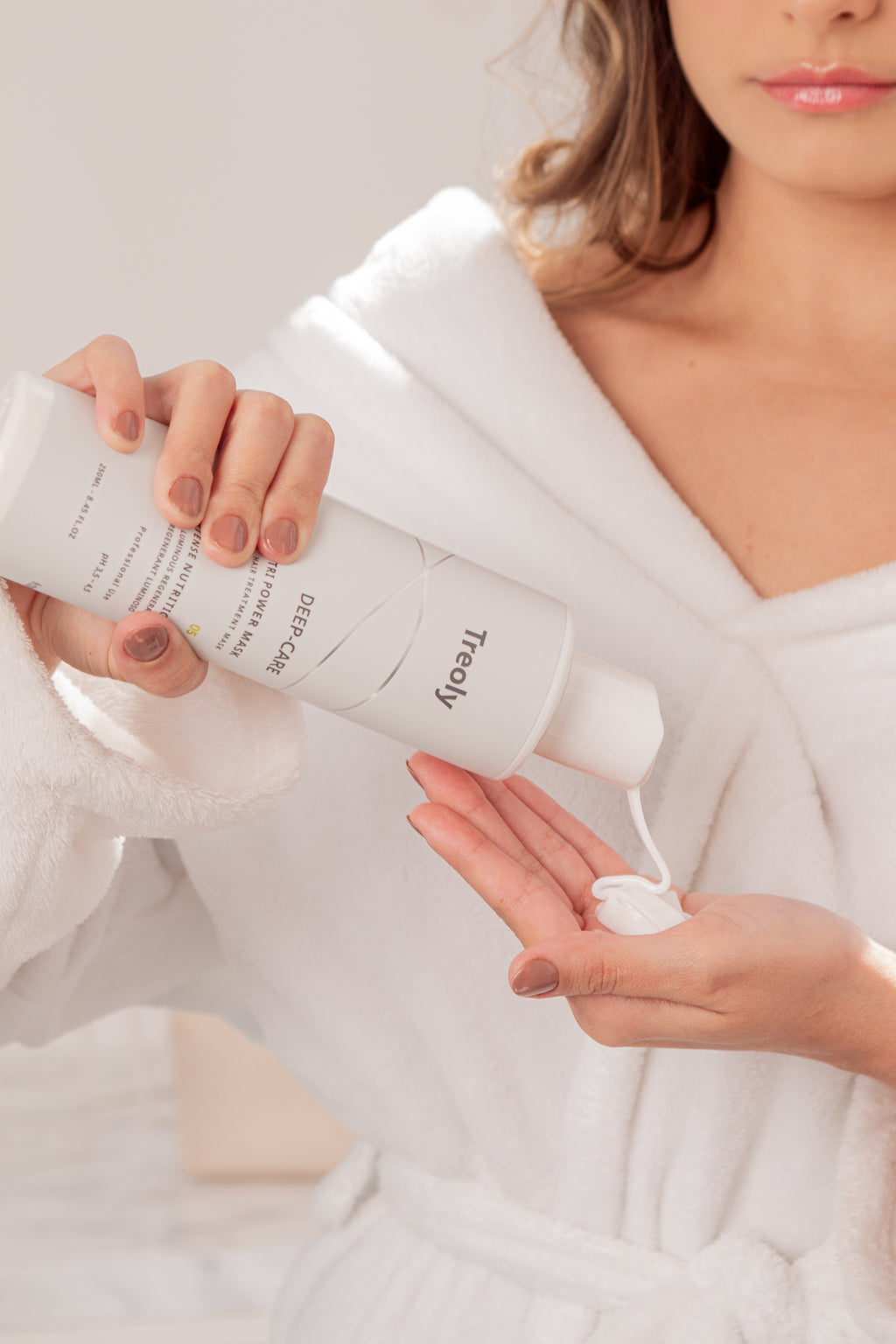 Nutri Power Mask - Cabelos Ressecados: Restauração da Maciez e Brilho Treoly